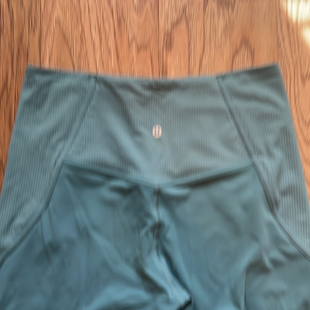 lululemon Align™ High-Rise Pant 25" Size 10 - Picture 4 of 4